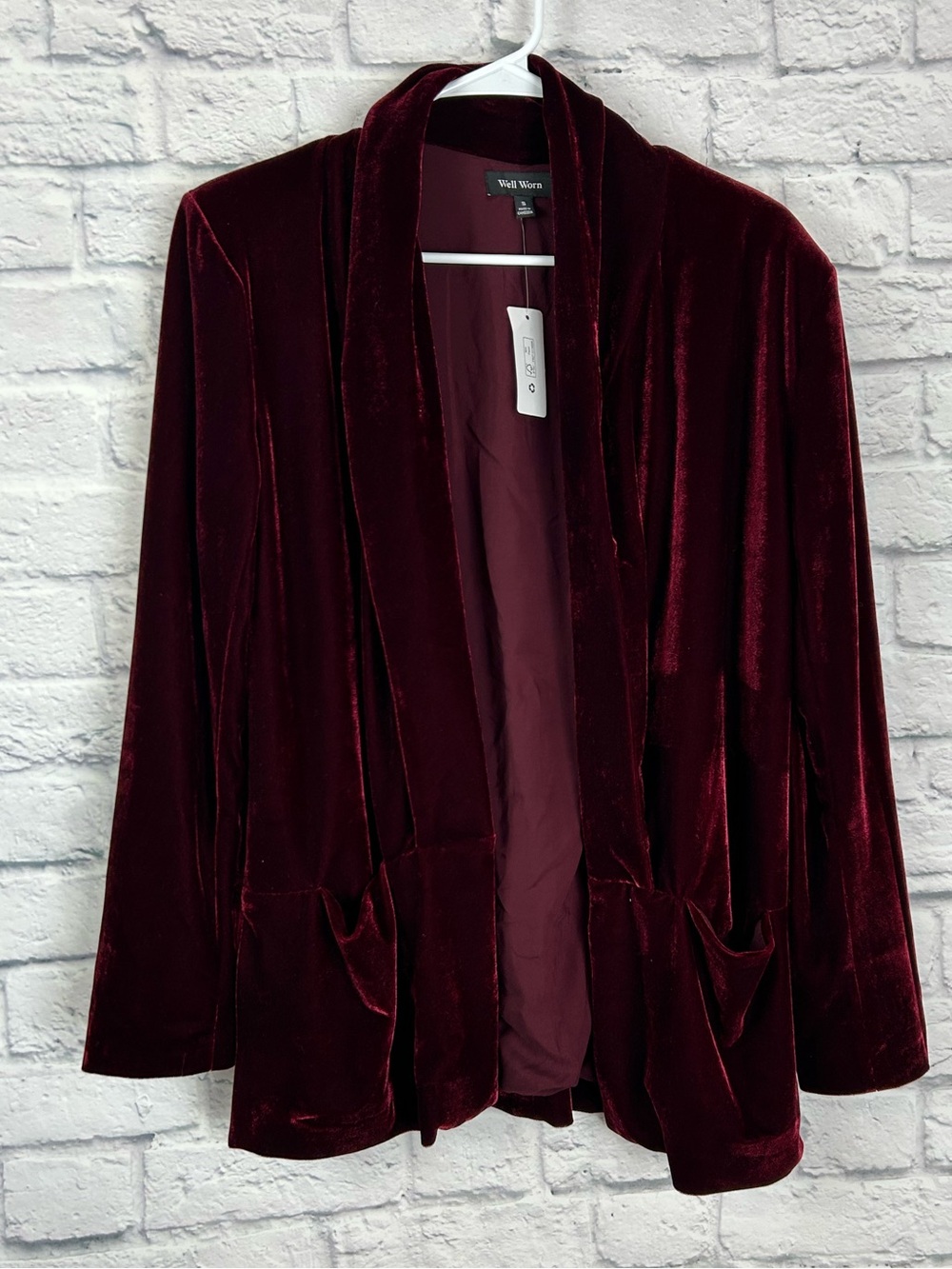 Well Worn Burgundy Velvet Blazer Small NWT Shoulder Pads Open Front Jacket